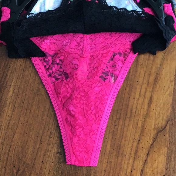 Sold - Betsy Johnson 5 Pack Mixed Fabric Panties - X-Large - Picture 8 of 16